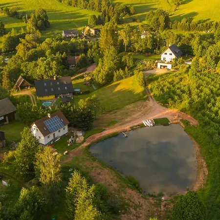 Pod Lipou בית אירוח *