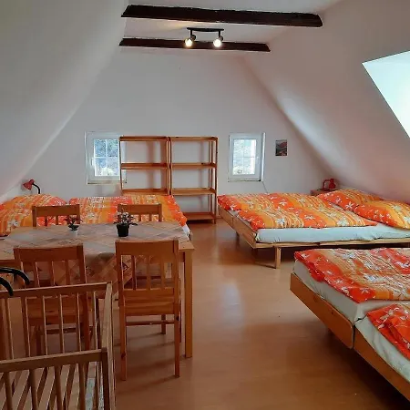 בית אירוח Pod Lipou Žacléř