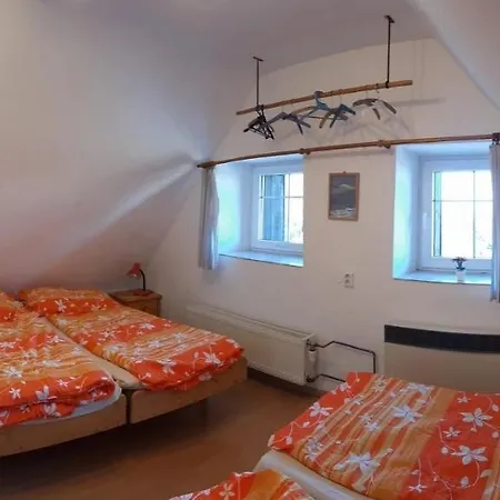 Pod Lipou בית אירוח *